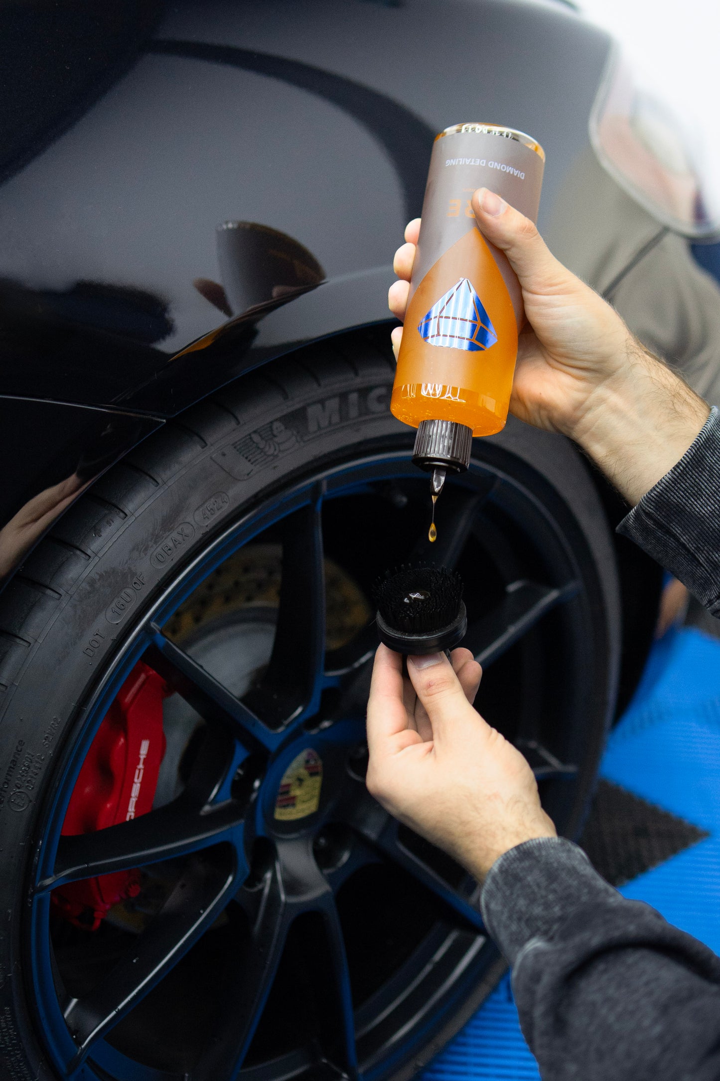 Diamond DetailingTire applicator