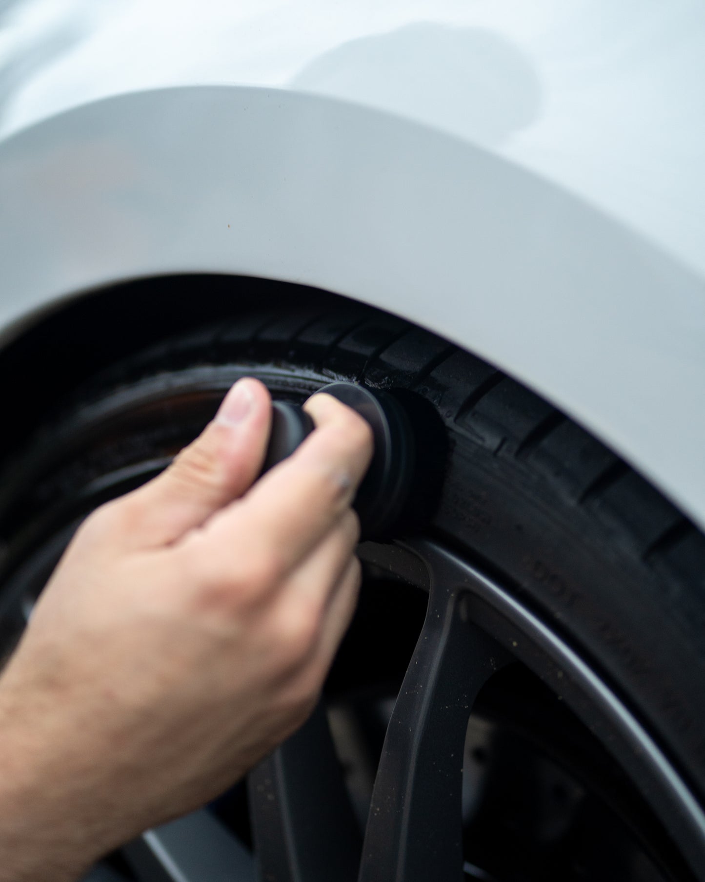 Diamond DetailingTire applicator